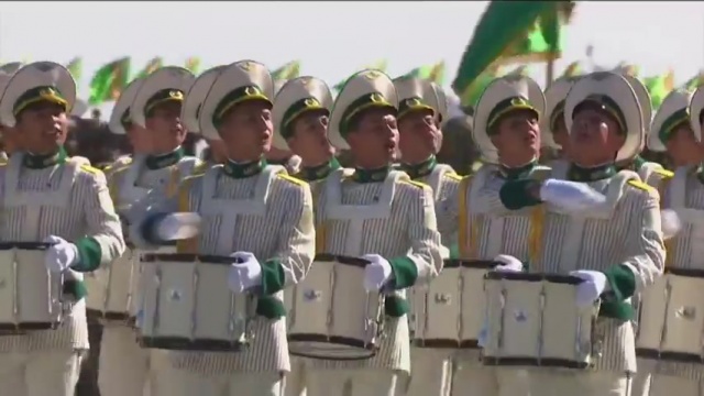 Президент Туркменистана поздравил народ страны с Днем независимости туркменского государства